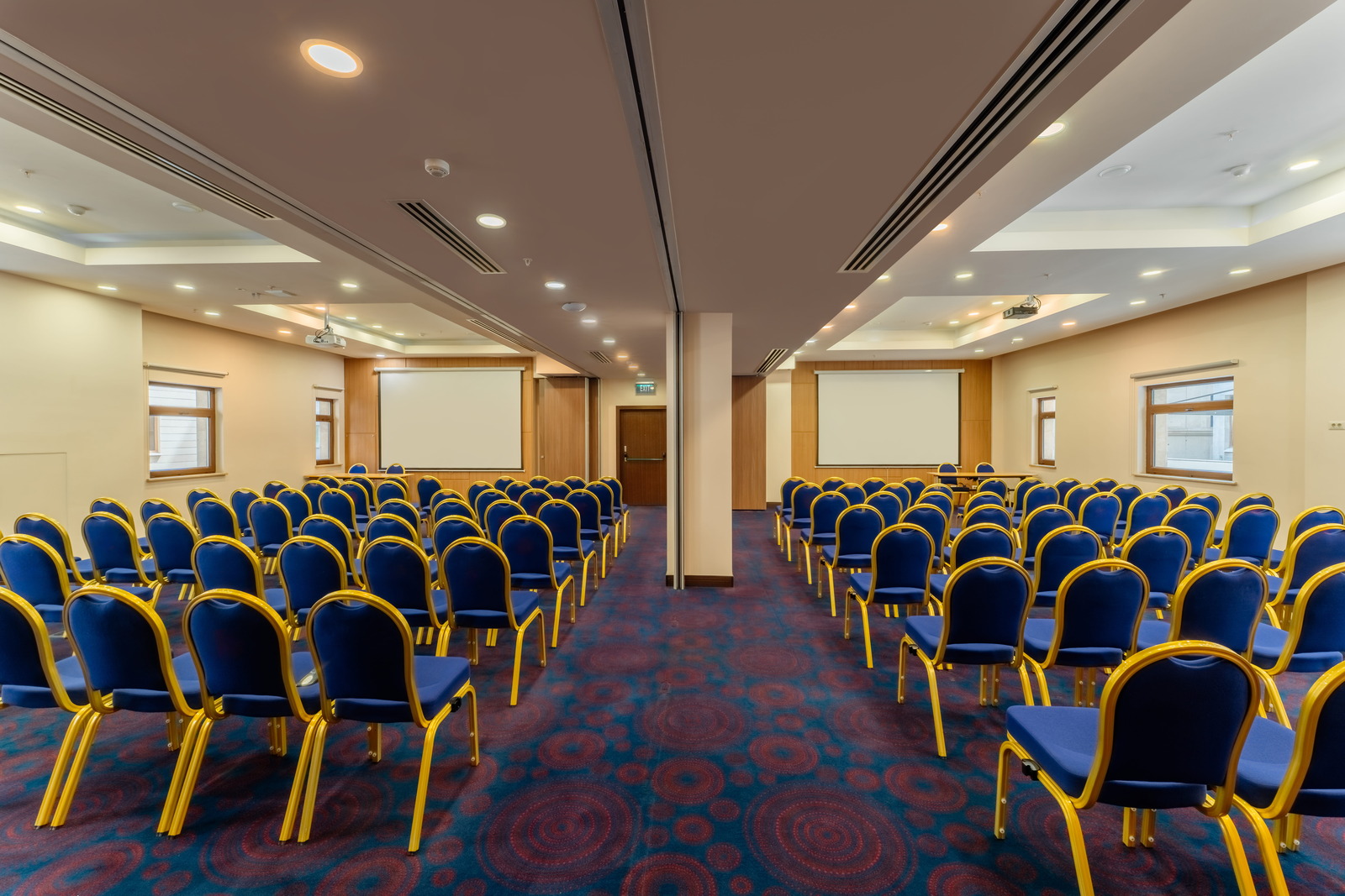 Conference Hall Pomegranate